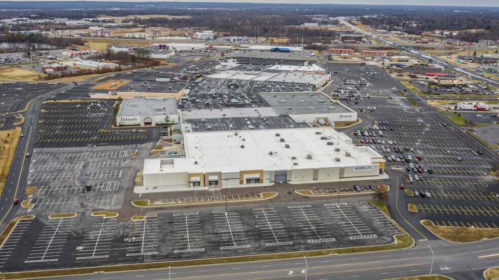 More Photos Of 3050 New Holt Rd, Paducah Storefront For Lease