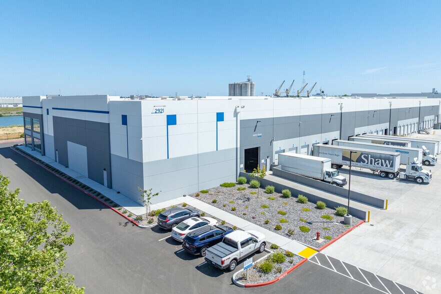 More Photos Of 2925 Ramco St, West Sacramento Unknown For Sale