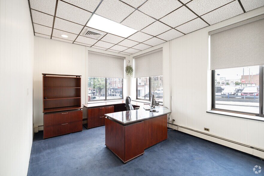 More Photos Of 99 Court St, White Plains Office For Lease