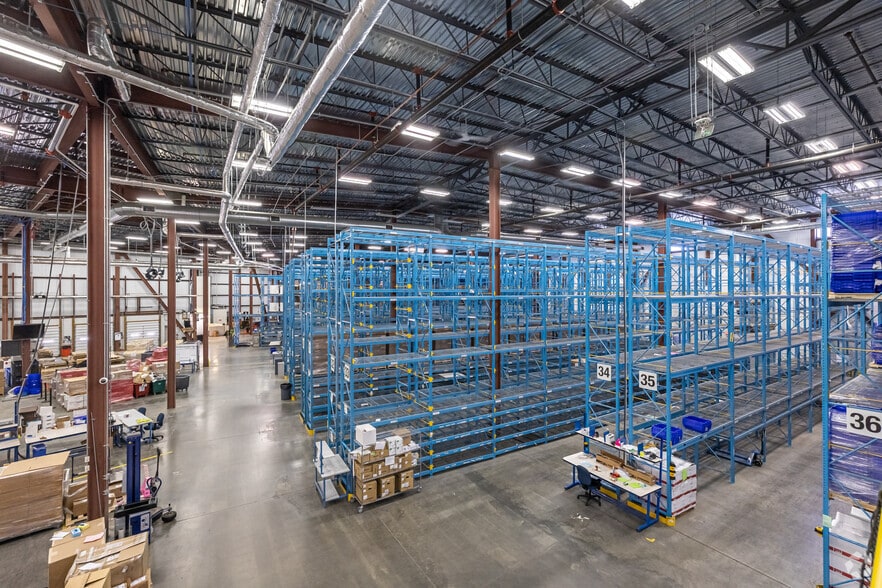 More Photos Of 50 Corporate Dr, Trumbull Distribution For Lease