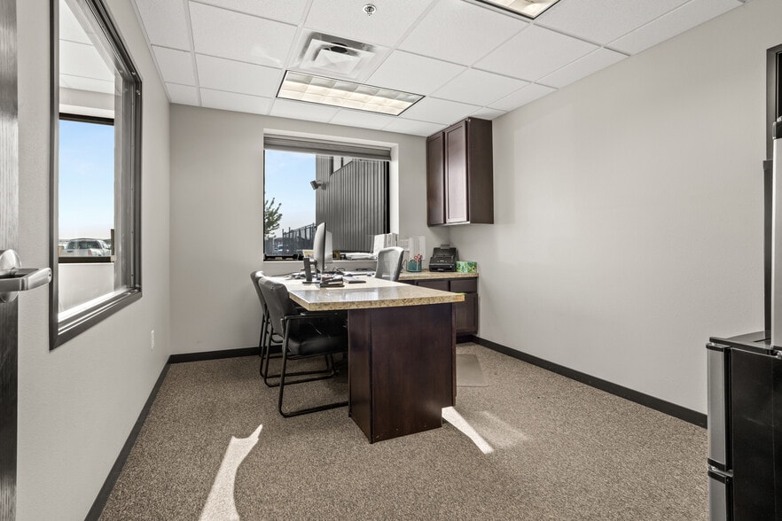 More Photos Of 3820 37 Ave S, Fargo Manufacturing For Sale