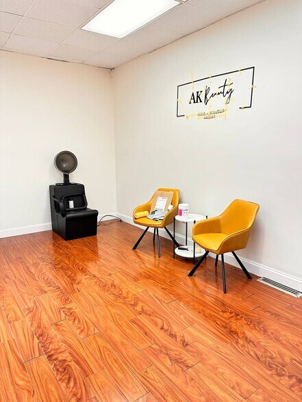 More Photos Of 201 N Main St, Farmville Office For Lease