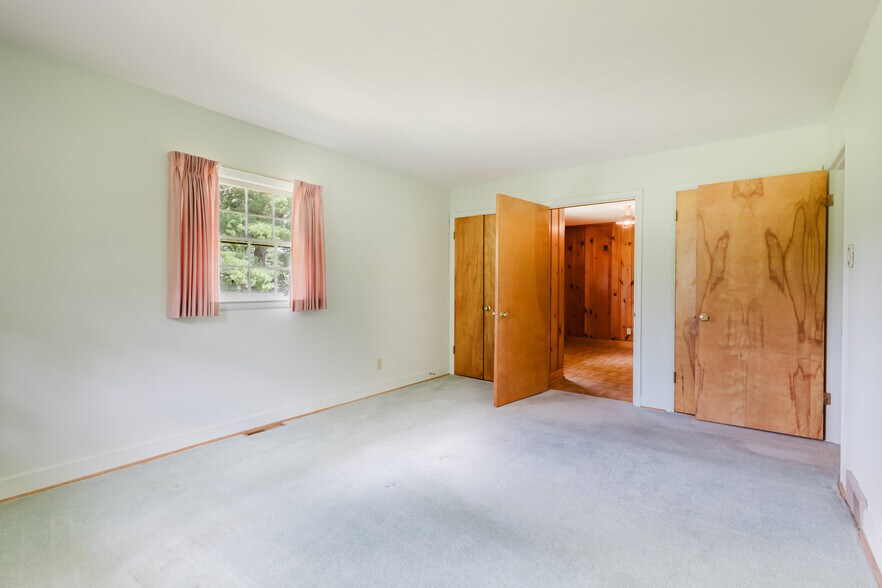 More Photos Of 3025 Breckenwood Dr, Lexington Multifamily For Sale
