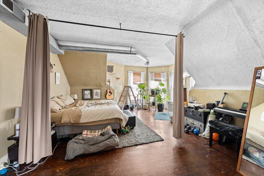 More Photos Of 212-220 Grant St, Buffalo Apartments For Lease
