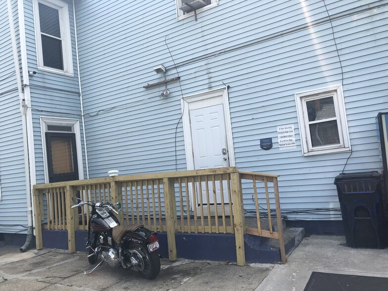 More Photos Of 901 W 4th St, Erie Hotel For Sale