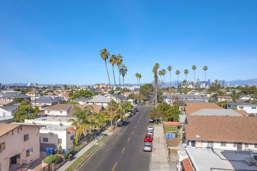 More Photos Of 4321 Woodlawn Ave, Los Angeles Apartments For Sale