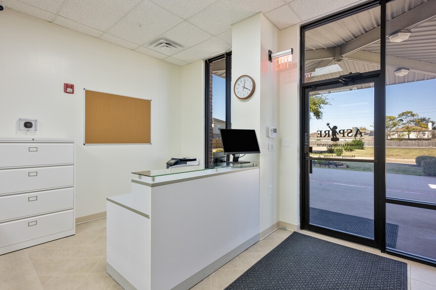 More Photos Of 13511 Florence Rd, Sugar Land Daycare Center For Lease