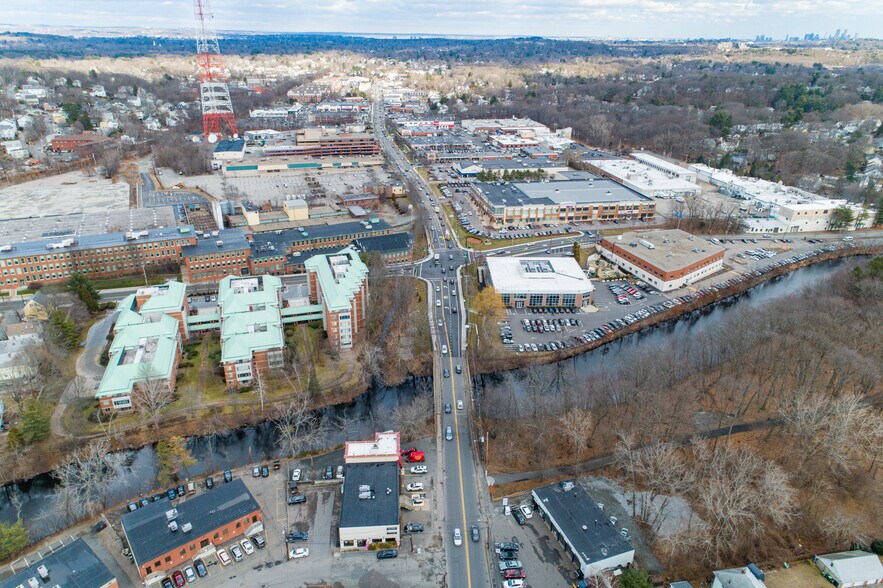 More Photos Of 33 Highland Ave, Needham Storefront For Lease