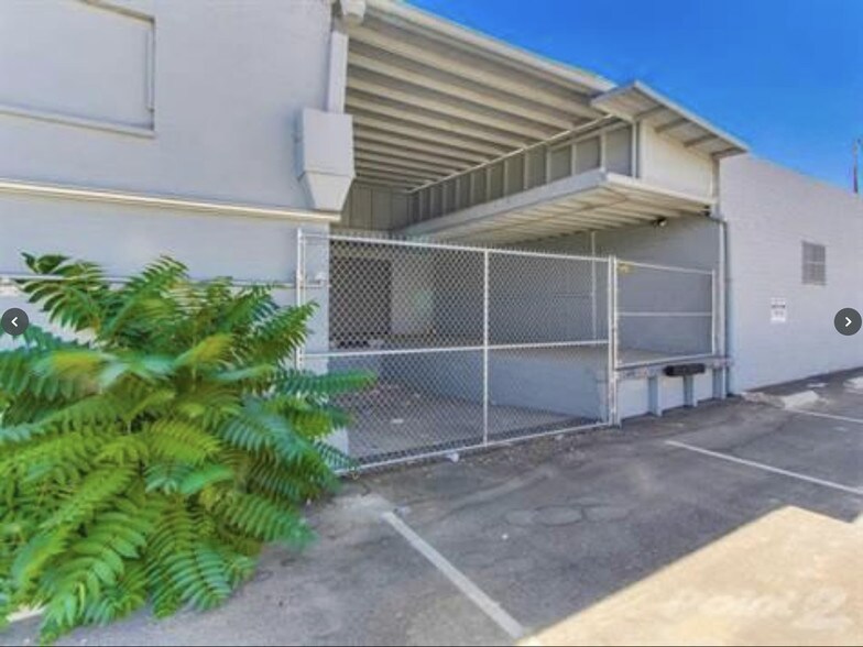 More Photos Of 424 S Gladys Ave, San Gabriel Manufacturing For Lease