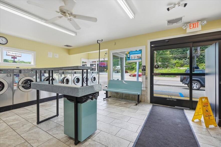 More Photos Of 44 Welwood Ave, Hawley Freestanding For Sale