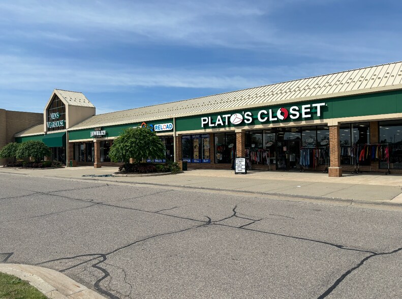 More Photos Of 13277-13477 Hall Rd, Utica Unknown For Lease