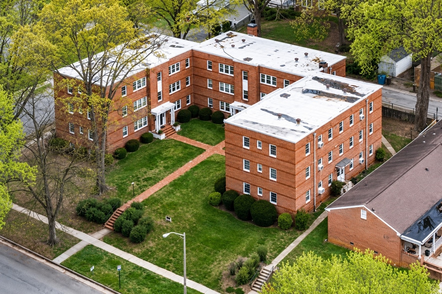 More Photos Of 2404 Longview Ave SW, Roanoke Multifamily For Sale