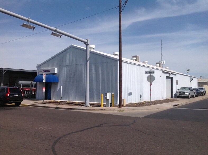 More Photos Of 4120 E Madison St, Phoenix Warehouse For Lease