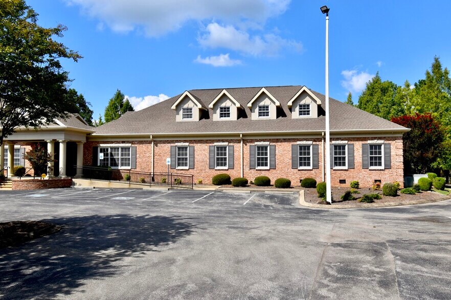 More Photos Of 209 Oil Well Rd, Jackson Healthcare For Lease