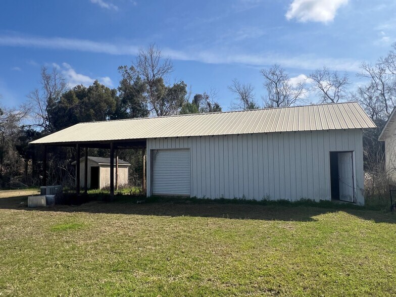 More Photos Of 309 Baybrook St, Thomasville Warehouse For Sale