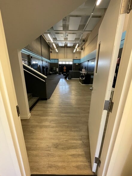 More Photos Of 12110 40th St SE, Calgary Warehouse For Sale