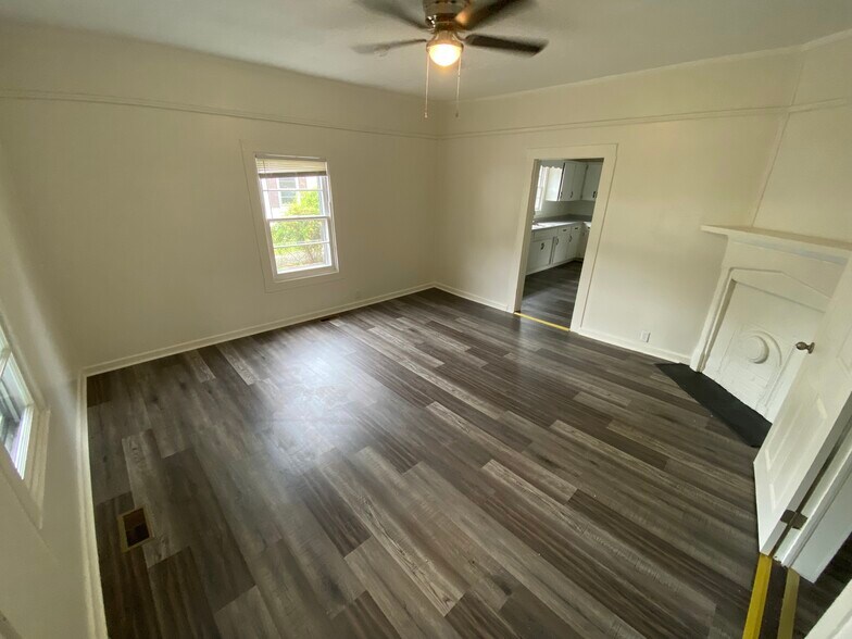 More Photos Of , Spartanburg Unknown For Sale