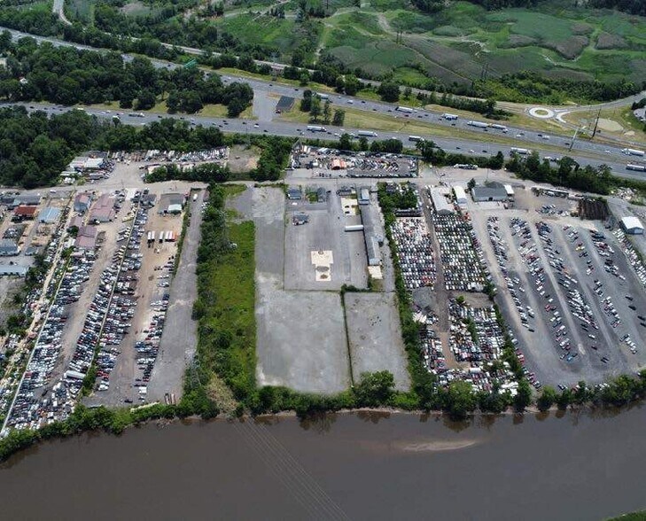 More Photos Of 425-435 Old Airport Rd, New Castle Land For Lease