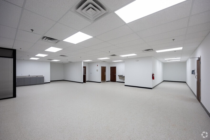 More Photos Of 860 John B Brooks Rd, Pendergrass Distribution For Lease