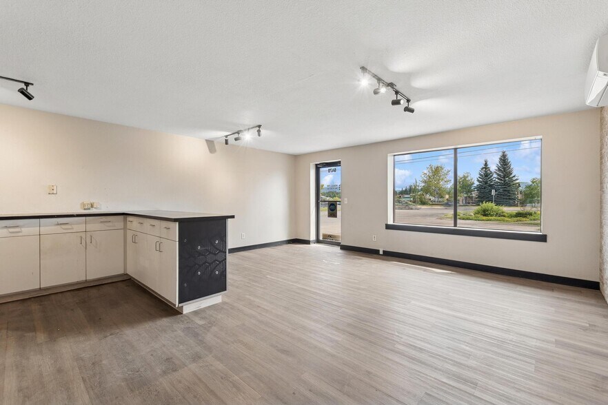 More Photos Of 6470 US Highway 93 S, Whitefish General Retail For Sale