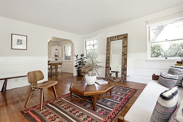 More Photos Of 155 S Westmoreland Ave, Los Angeles Apartments For Sale