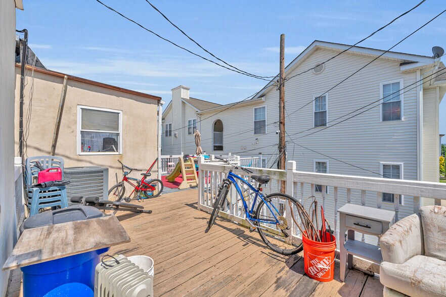 More Photos Of 3807 Pacific Ave, Wildwood Office Residential For Sale