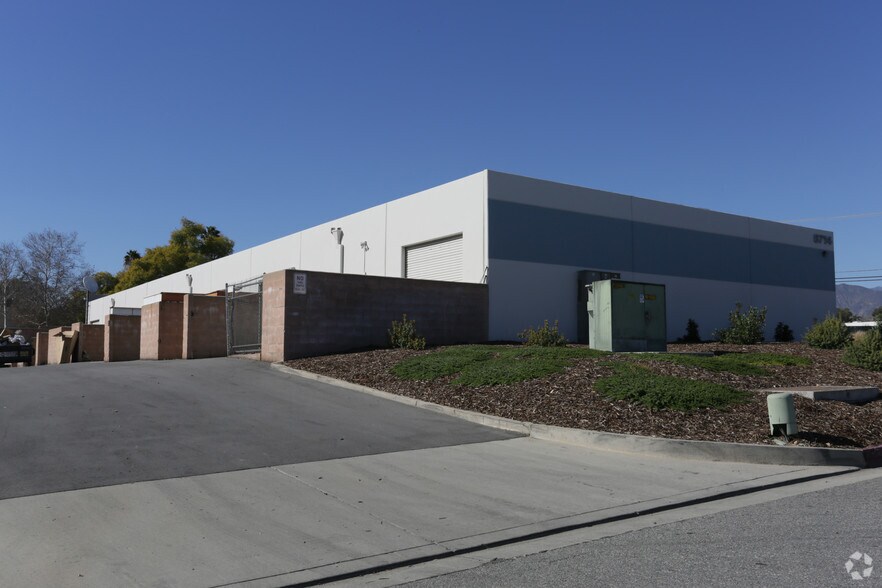 More Photos Of 8714 Lion St, Rancho Cucamonga Warehouse For Sale