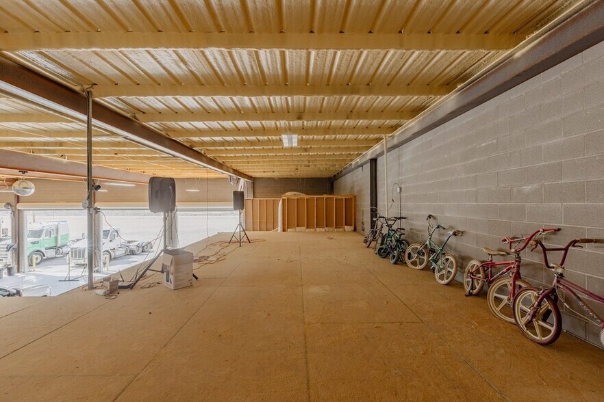 More Photos Of 1881 S Redline Ave, Odessa Industrial For Sale