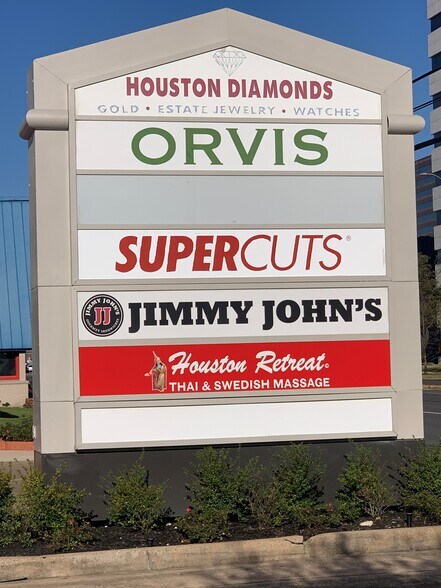 More Photos Of 5727 Westheimer Rd, Houston Unknown For Lease