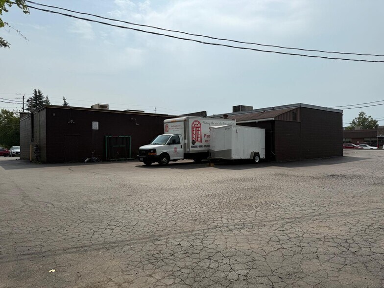 More Photos Of 20962 Dalton Rd, Georgina Storefront For Sale