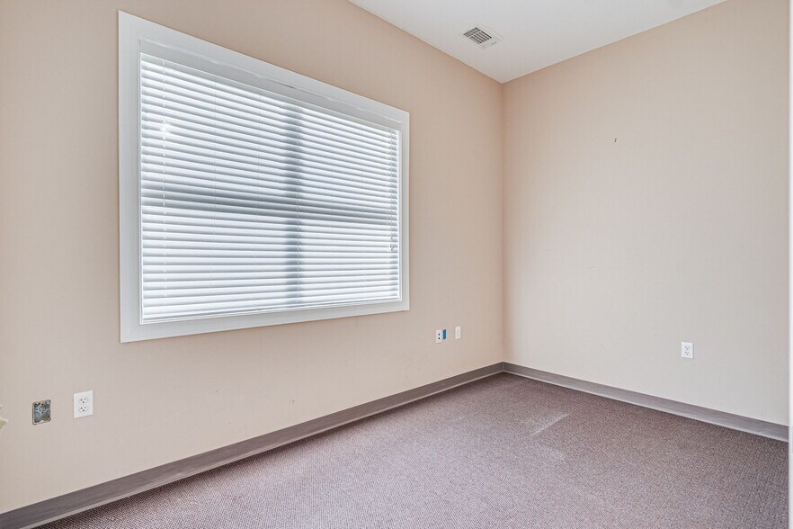 More Photos Of 1211 Bull St, Savannah Office Residential For Sale