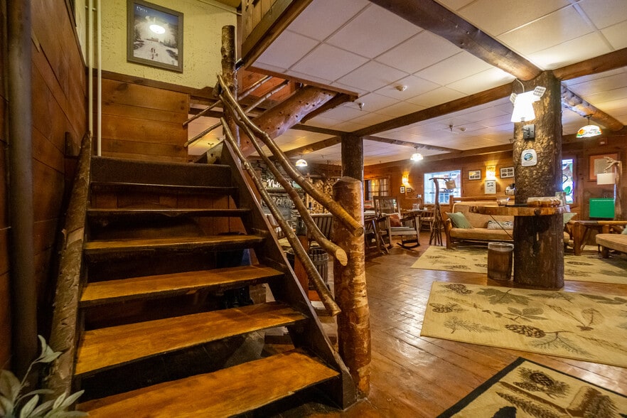 More Photos Of 709 Route 4, Killington Hotel For Sale