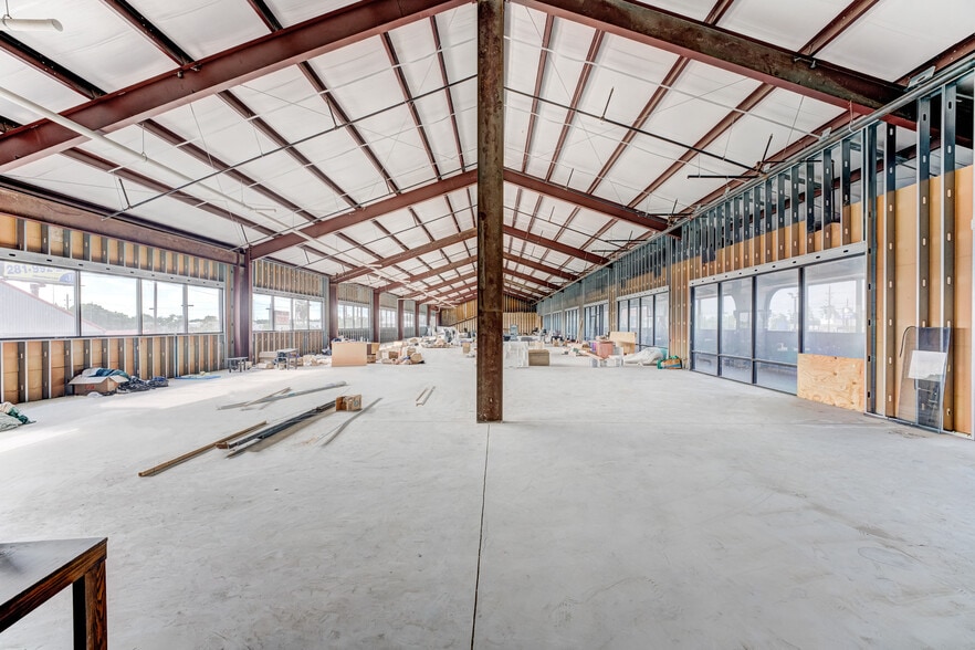 More Photos Of 324 Fm-1960 Rd, Houston General Retail For Sale