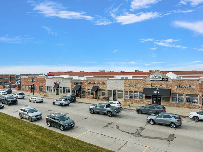 More Photos Of 45489 Market St, Shelby Township Storefront Retail Office For Sale