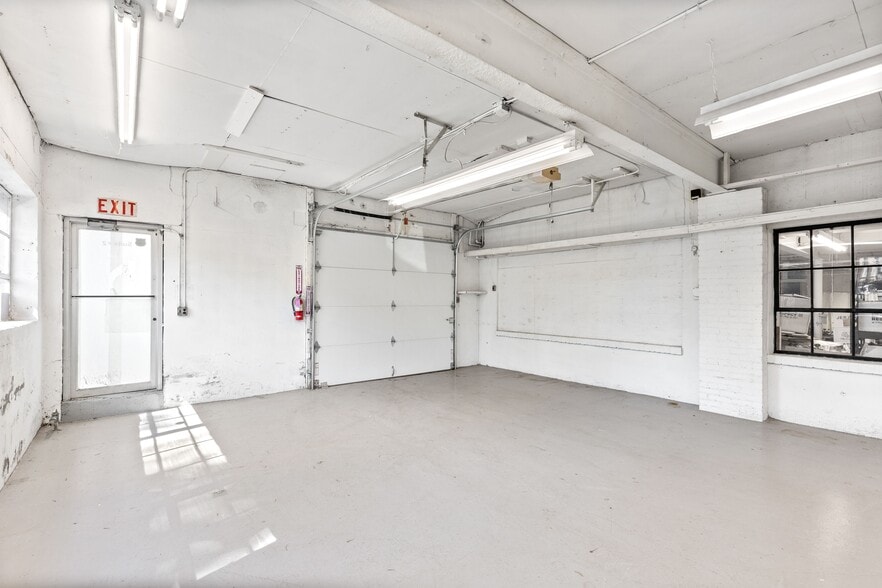 More Photos Of 3 W End, Rochelle Park Office For Lease