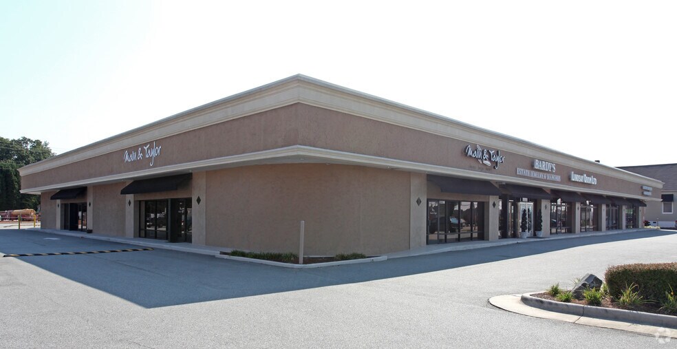 More Photos Of 1616 Battleground Ave, Greensboro Unknown For Lease