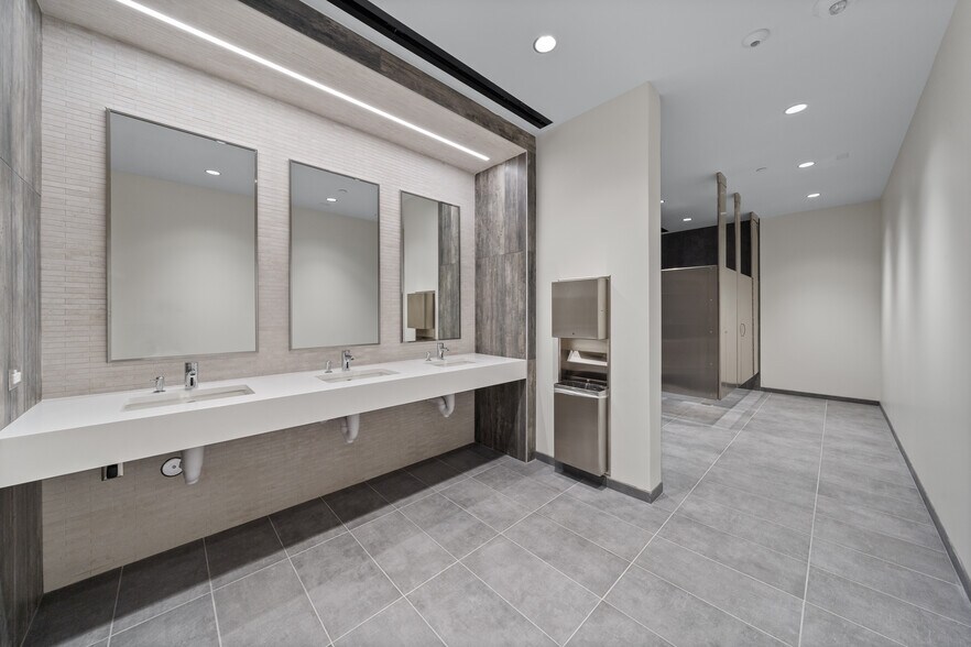 More Photos Of Waters Edge, San Antonio Unknown For Lease