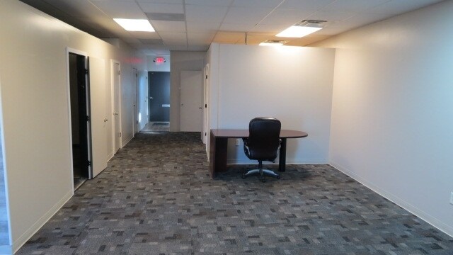 More Photos Of 3368 SR 752 St, Ashville Storefront Retail Office For Lease