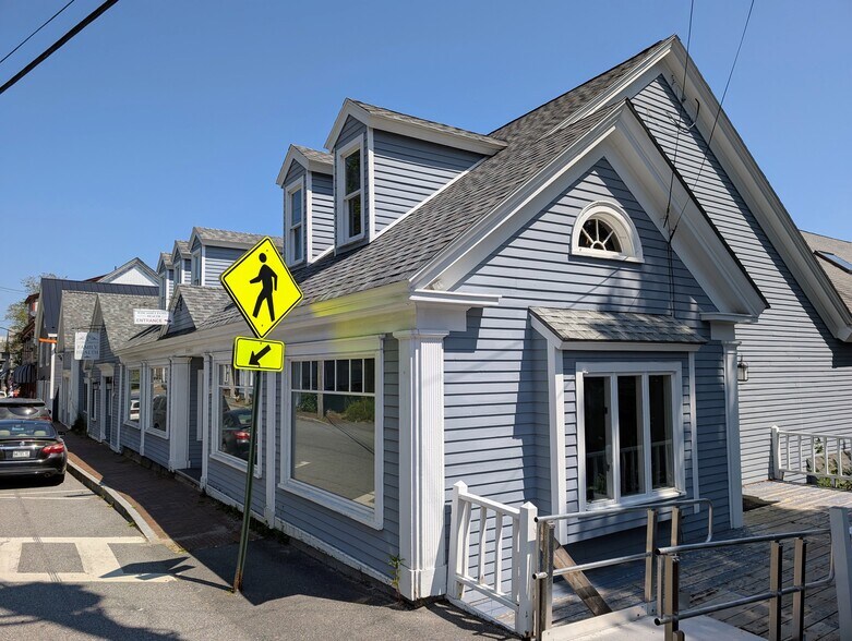 More Photos Of 35 Water St, Wiscasset Medical For Lease