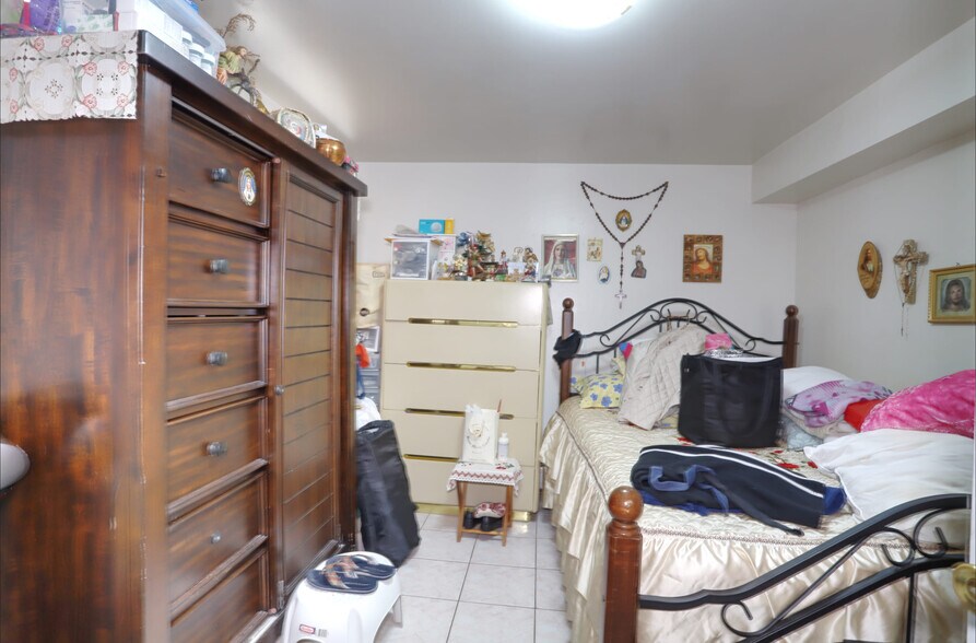 More Photos Of 1701 Central Ave, Union City Apartments For Sale