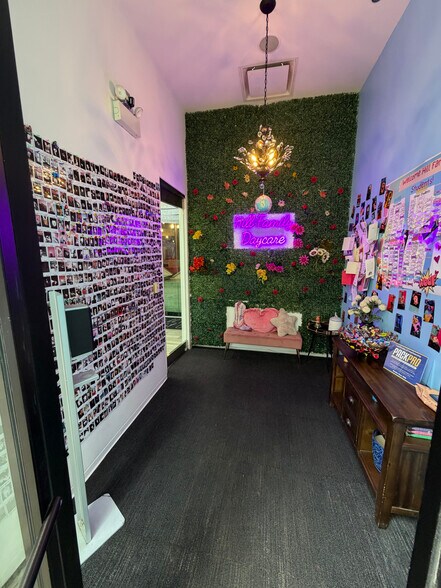 More Photos Of 819-823 W Eastman St, Chicago Freestanding For Lease