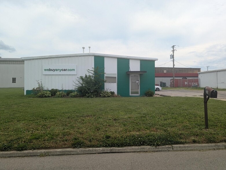 Primary Photo Of 30 Commerce Park Dr, Dayton Warehouse For Lease