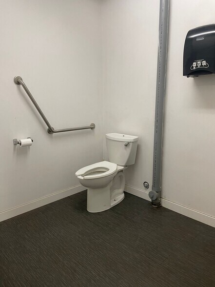 More Photos Of 18669 52nd Ave, Surrey Warehouse For Sale