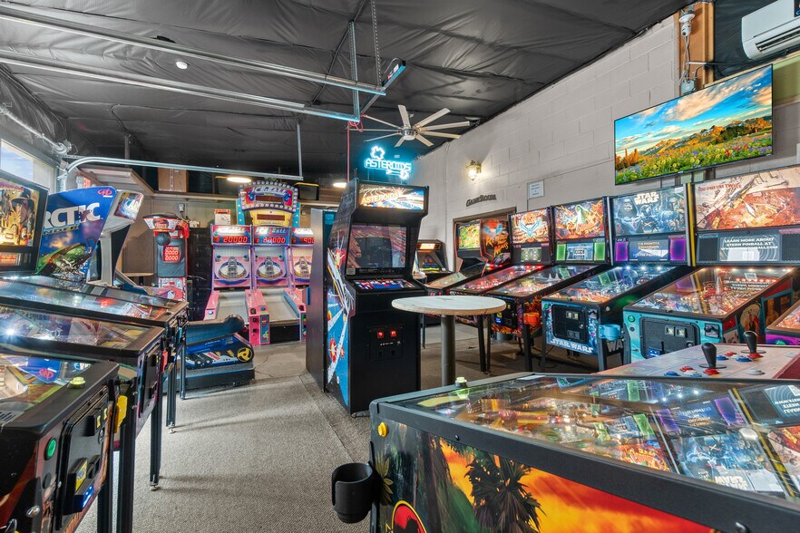 More Photos Of 208 N Molalla Ave, Molalla General Retail For Sale