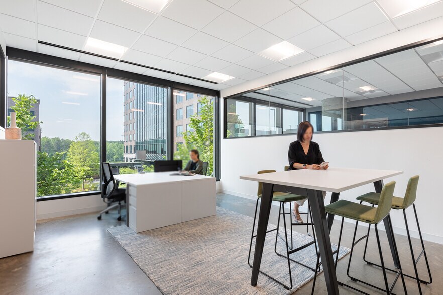 More Photos Of 1372 Peachtree St NE, Atlanta Coworking Space