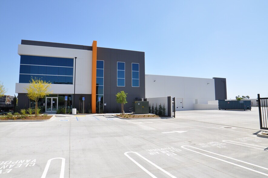 More Photos Of 2442 N American Way, Orange Unknown For Lease