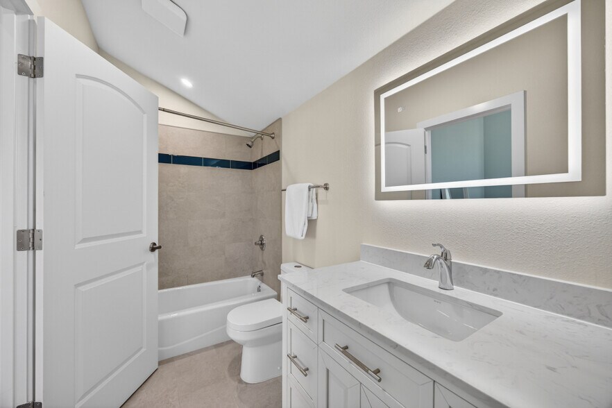 More Photos Of 25265 Carlsbad Ave, Davis Apartments For Sale