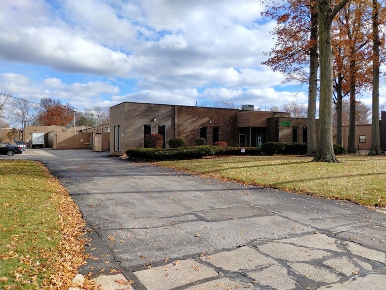 Primary Photo Of 4413 Hamann Ind Pky, Willoughby Manufacturing For Sale