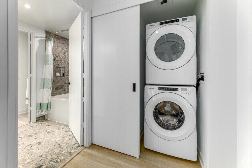 More Photos Of 422 Cherry St, Toronto Apartments For Lease