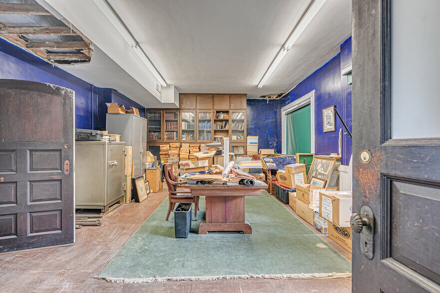 More Photos Of 100 E Bay St, Savannah Lodge Meeting Hall For Sale